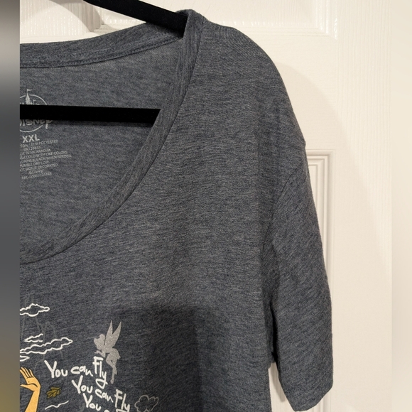 Disney Parks Peter Pan Raw Edge Hi-Low Short Sleeve Shirt in Size XXL - Picture 4 of 6